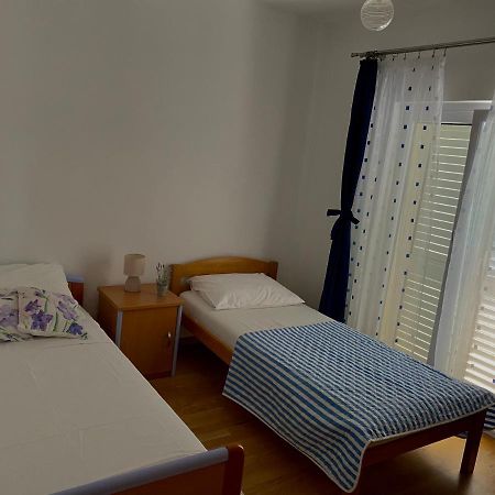 Apartamento Apartman Nives Trogir Exterior foto