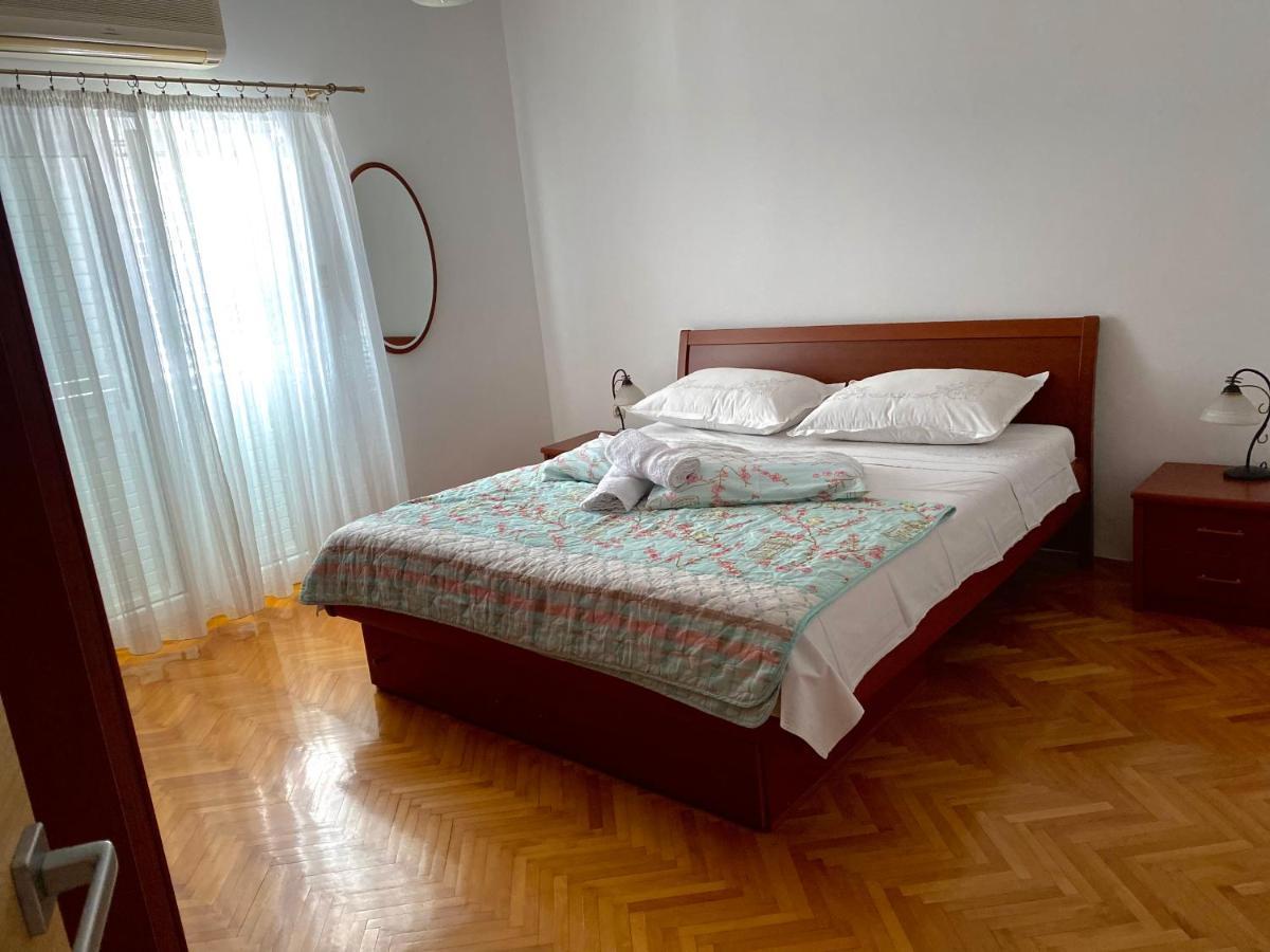 Apartamento Apartman Nives Trogir Exterior foto