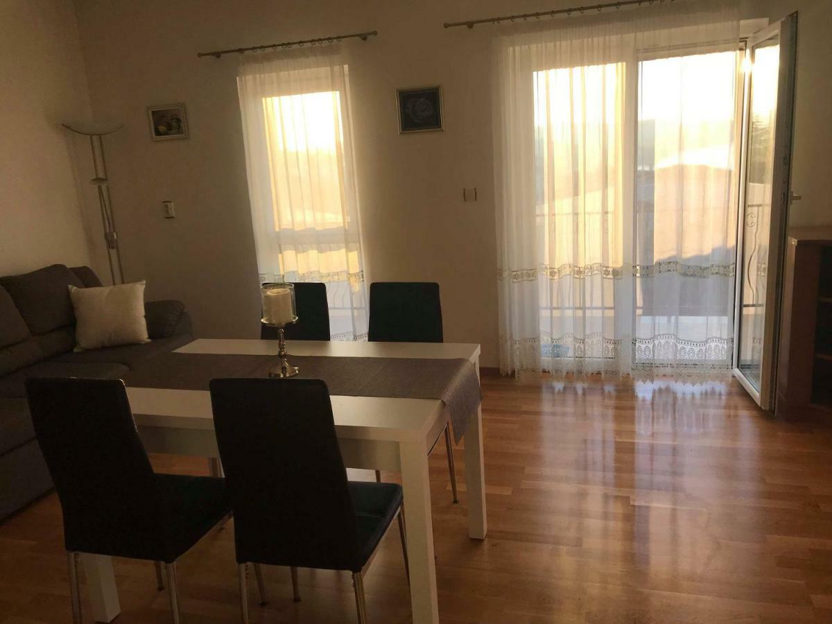 Apartamento Apartman Nives Trogir Exterior foto